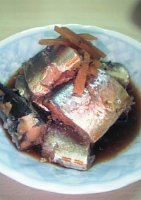 骨まで食べよう♪　秋刀魚の生姜醤油煮