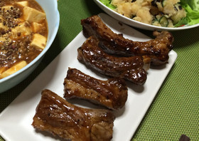 スペアリブの黒酢オイスター焼き