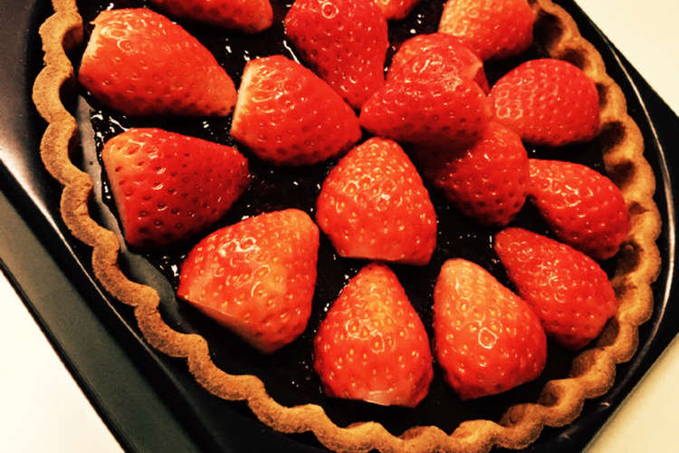 とっても簡単 いちごチョコタルト レシピ 作り方 By だんすみきむち クックパッド 簡単おいしいみんなのレシピが370万品