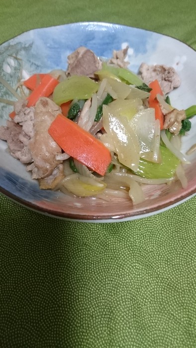 ☆チンゲン菜と豚こまのオイスター炒め☆の写真
