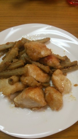鶏むね牛蒡のごま味噌マヨネーズ炒め♪