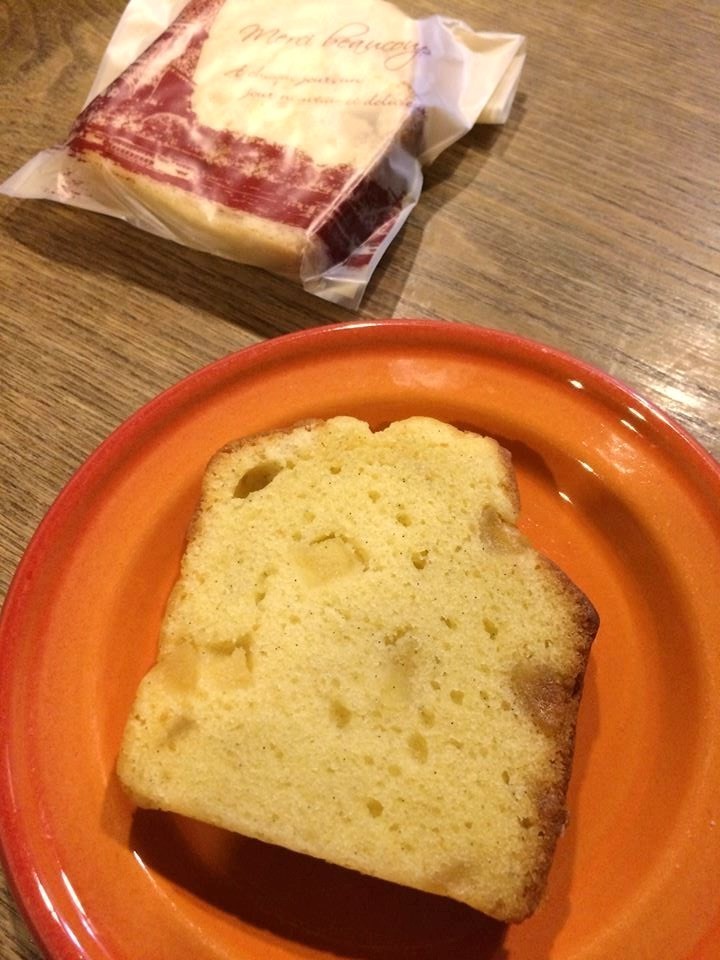 バニラ香るリンゴのパウンドケーキの画像