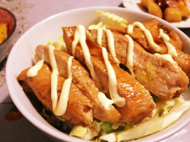 鶏胸肉の照りマヨ丼♡の画像