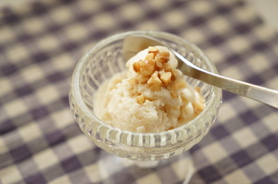 くるみ＆メープルシロップの豆乳アイスの写真