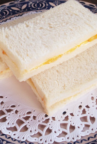 マーマレードとチーズのサンドイッチ