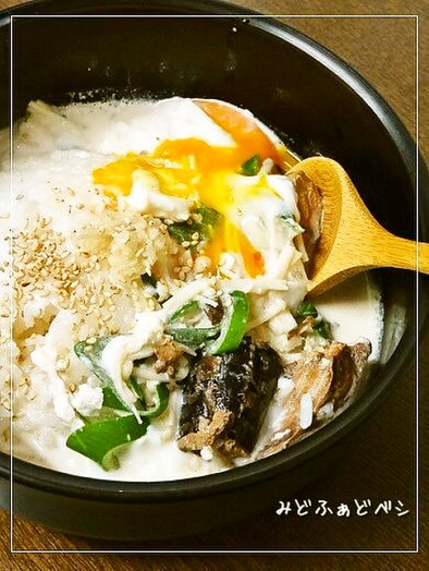 美味い✿とろとろ卵とサバ味噌缶のミルク丼の写真