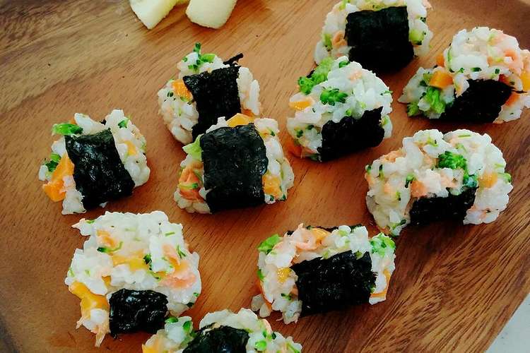 離乳食後期 軟飯カラフルおにぎり レシピ 作り方 By Chiyotaka クックパッド 簡単おいしいみんなのレシピが360万品