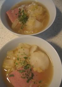 白菜とソーセージのスープ煮