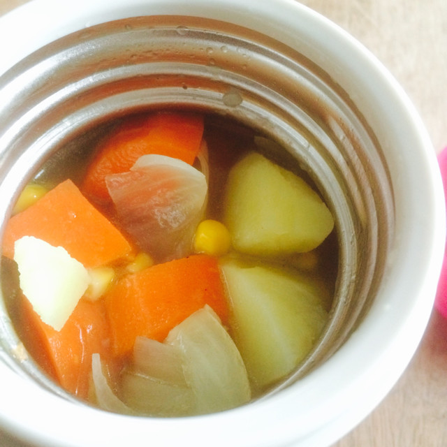 スープジャーで簡単☆ポトフ風野菜スープの画像