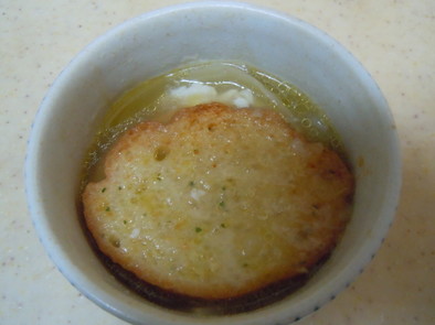 簡単オニオングラタンスープの写真