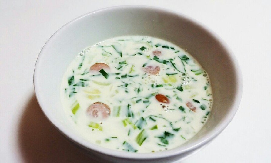 チンゲン菜のミルクスープの画像