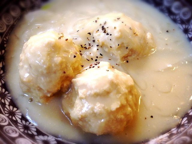 鶏むね豆腐ボールのダイエット豆乳シチューの画像