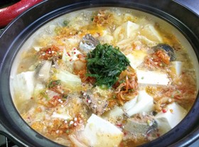 花粉症対策♪簡単♪ヘルシーさば缶キムチ鍋