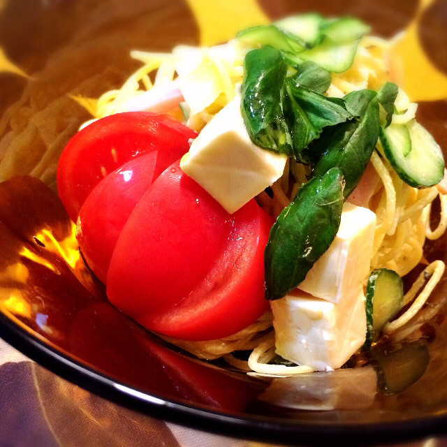 懐かしい3色の サラダスパゲッティの画像