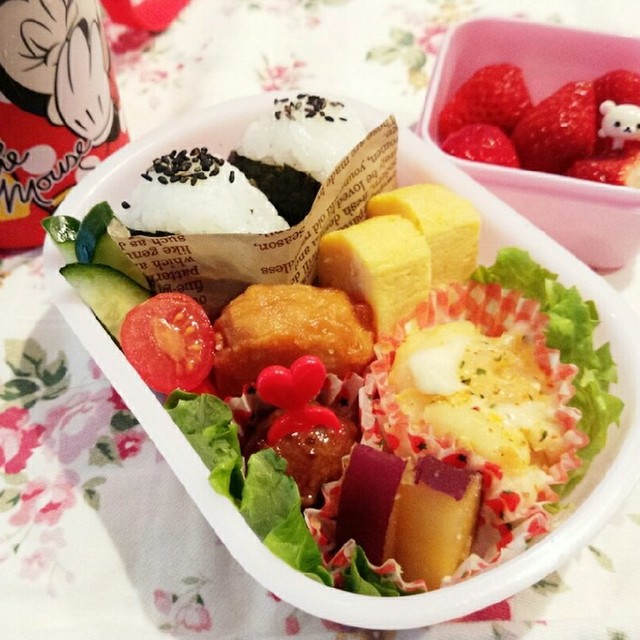 幼稚園 おにぎりのお弁当 遠足行楽にも レシピ 作り方 By Puni クックパッド 簡単おいしいみんなのレシピが350万品