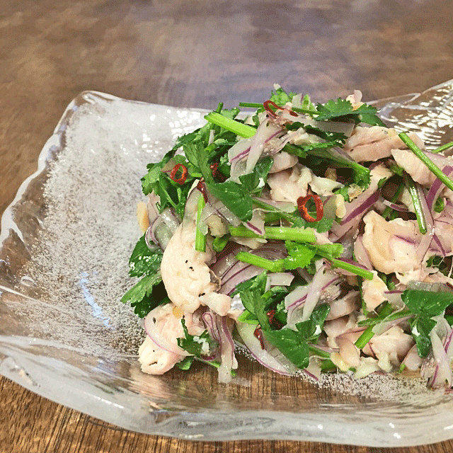 鶏胸肉とパクチーのサラダ レシピ 作り方 By ハイファ クックパッド