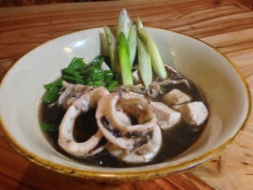 沖縄伝統料理~本格イカ墨汁~