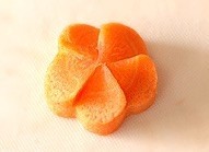 お煮しめなどに♡人参ねじり梅の作り方♡