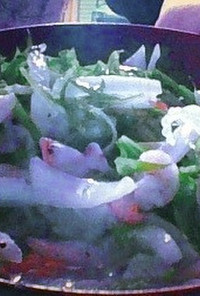 海老と水菜と新玉ねぎのサラダ