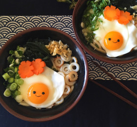 子供が喜ぶ*たまご乗せデコうどん
