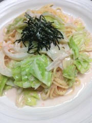 春キャベツと新玉ねぎの明太子マヨパスタの写真