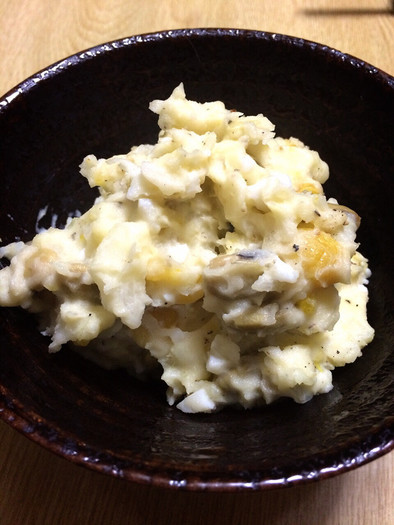 枝豆と銀杏入りの変わりポテトサラダの写真