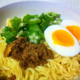 マルちゃん正麺 冷し中華/肉味噌アレンジ
