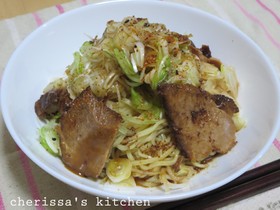 マルちゃん正麺*葱と焼豚のピリ辛冷やし麺