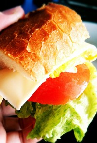 超簡単フランスパンで野菜サンド朝昼おやつ