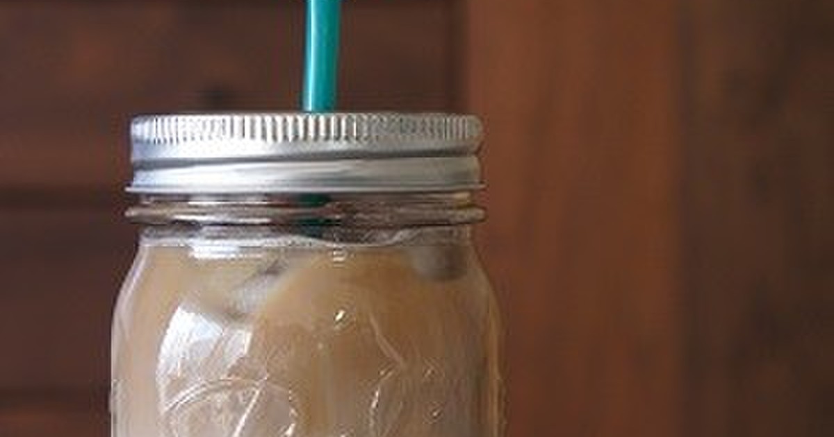 メイソンジャーで 二層のアイスカフェオレ レシピ 作り方 By Meg526 クックパッド 簡単おいしいみんなのレシピが358万品