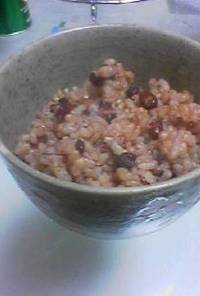 レンジと炊飯器で作る小豆玄米ご飯