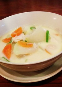 根菜の豆乳スープ
