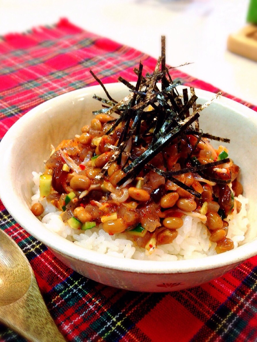 究極のこんにゃく納豆丼！の画像