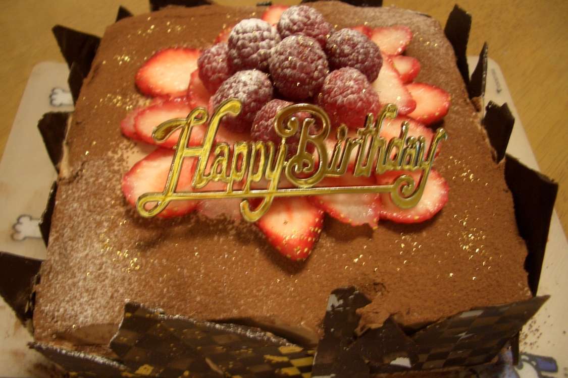 チョコレートケーキのデコレーション レシピ 作り方 By 柚空 クックパッド 簡単おいしいみんなのレシピが379万品