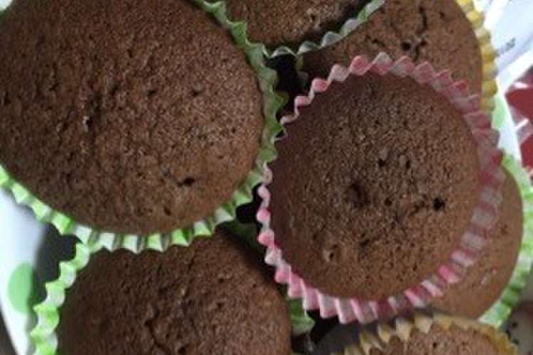 簡単 チョコカップケーキ レシピ 作り方 By Ukkiy クックパッド 簡単おいしいみんなのレシピが350万品