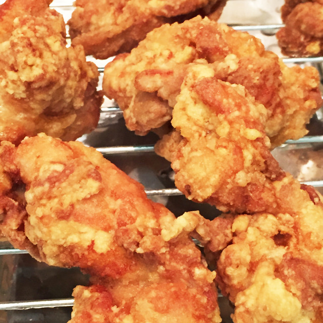 味付けしっかり 鶏もも肉のかりかり唐揚げ レシピ 作り方 By Micky クックパッド 簡単おいしいみんなのレシピが366万品