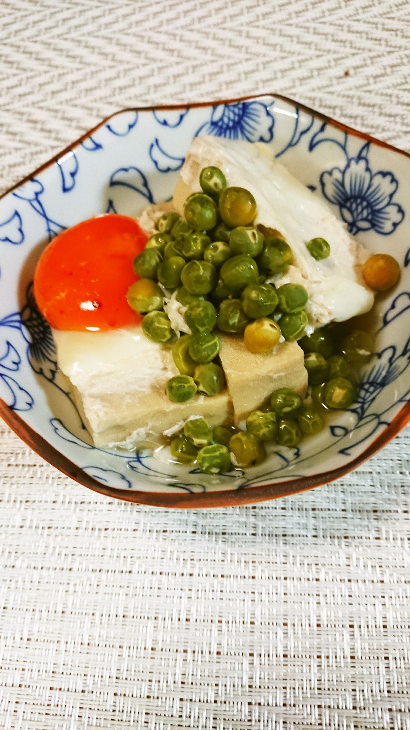 高野豆腐とグリンピースの卵とじの画像