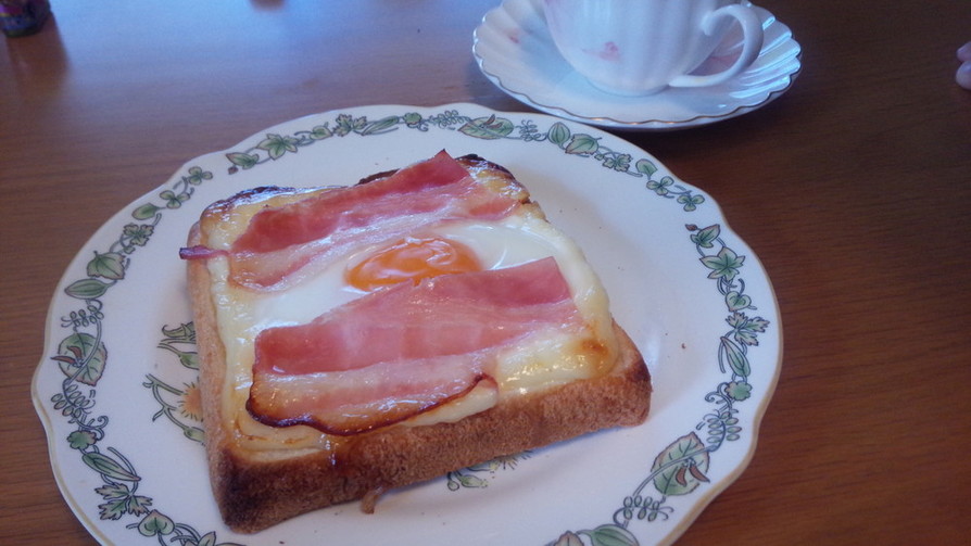 朝食☆ハムたまトースト☆忙しい朝に簡単☆の画像