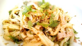 レンジで簡単♡冷凍うどんの海苔ゆず胡椒