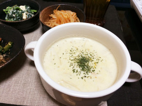 体喜ぶ、ゴーヤのワタとエノキの豆乳スープ