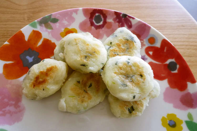 離乳食後期 手掴みいももち 鯛 小松菜 レシピ 作り方 By Gukitchen クックパッド 簡単おいしいみんなのレシピが360万品