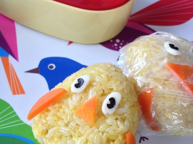 簡単キャラ弁 カレー粉で ひよこおにぎり レシピ 作り方 By 桃から生まれたひよこ クックパッド 簡単おいしいみんなのレシピが359万品