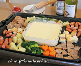 簡単♪ホットプレートdeチーズフォンデュ