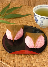 炊飯器で簡単★もち米の桜餅♪