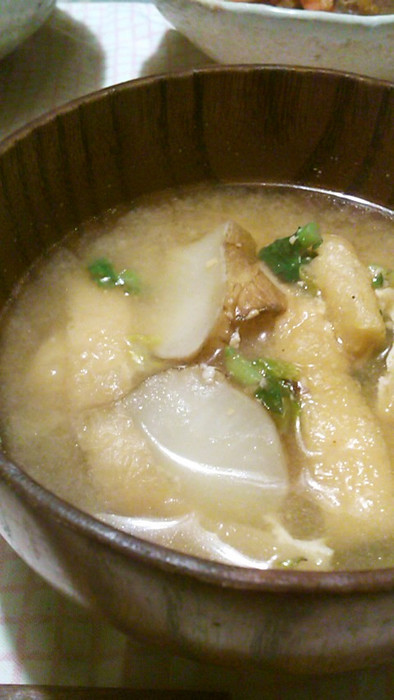 健康野菜　菊芋の味噌汁の写真
