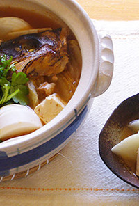 鯛のアラと旬の野菜のチゲ鍋
