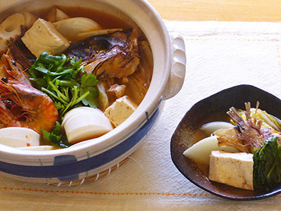 鯛のアラと旬の野菜のチゲ鍋の画像