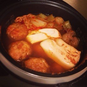 簡単☆炊飯器☆キムチ鍋☆一人暮らしの味方