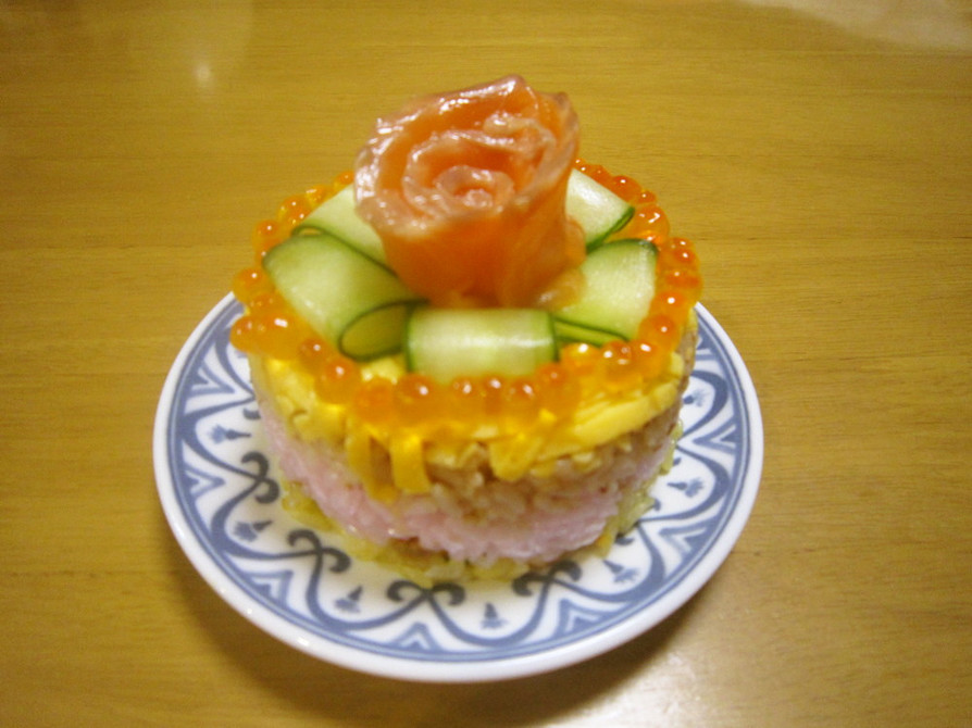 お寿司のケーキの画像