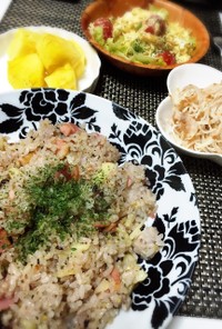 玄米ご飯のポテトベーコン炒飯♡